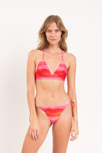 Model Front: Rio De Sol Completo Set Cher Tri-Cos Cheeky-Micro
