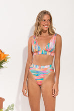 Carica l&#39;immagine nel visualizzatore di Gallery, Image 09: Rio De Sol Completo Set River Halter-Cos Hotpant-Cos
