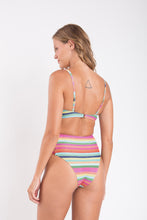 Carica l&#39;immagine nel visualizzatore di Gallery, Model Back: Rio De Sol Completo Set Supercolor Bandeau-Joy Highwaist-Spin
