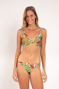 Model Front: Rio De Sol Completo Set Tropical Chantal Nice