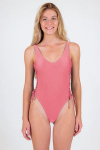Model Front: Rio De Sol Intero Shimmer-Confetti Zoe