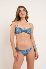 Carica l&#39;immagine nel visualizzatore di Gallery, Model Front: Rio De Sol Reggiseno Top Chuva Bandeau-Joy
