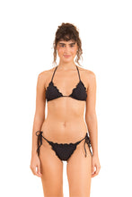 Carica l&#39;immagine nel visualizzatore di Gallery, Model Front: Rio De Sol Reggiseno Top Dots-Black Frufru
