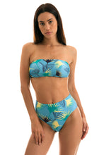 Carica l&#39;immagine nel visualizzatore di Gallery, Model Front: Rio De Sol Reggiseno Top Flower Geometric Reto
