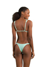 Carica l&#39;immagine nel visualizzatore di Gallery, Model Back: Rio De Sol Reggiseno Top Malibu-Menta Tri-Duo
