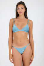 Carica l&#39;immagine nel visualizzatore di Gallery, Model Front: Rio De Sol Reggiseno Top Mirante Tri-Fixo

