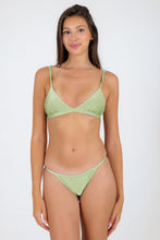 Carica l&#39;immagine nel visualizzatore di Gallery, Model Front: Rio De Sol Reggiseno Top Oliva Tri-Fixo
