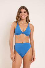 Carica l&#39;immagine nel visualizzatore di Gallery, Model Front: Rio De Sol Reggiseno Top Sand-Nautico Chantal

