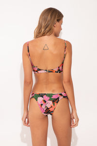 Top Jolie Paola