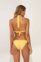 Carica l'immagine nel visualizzatore di Gallery, Model Back: Wednesday In Hawaii By Rio De Sol Slip Bottom Lilikoi Oahu
