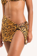 Carica l&#39;immagine nel visualizzatore di Gallery, Wild-Orange Skirt-Knot
